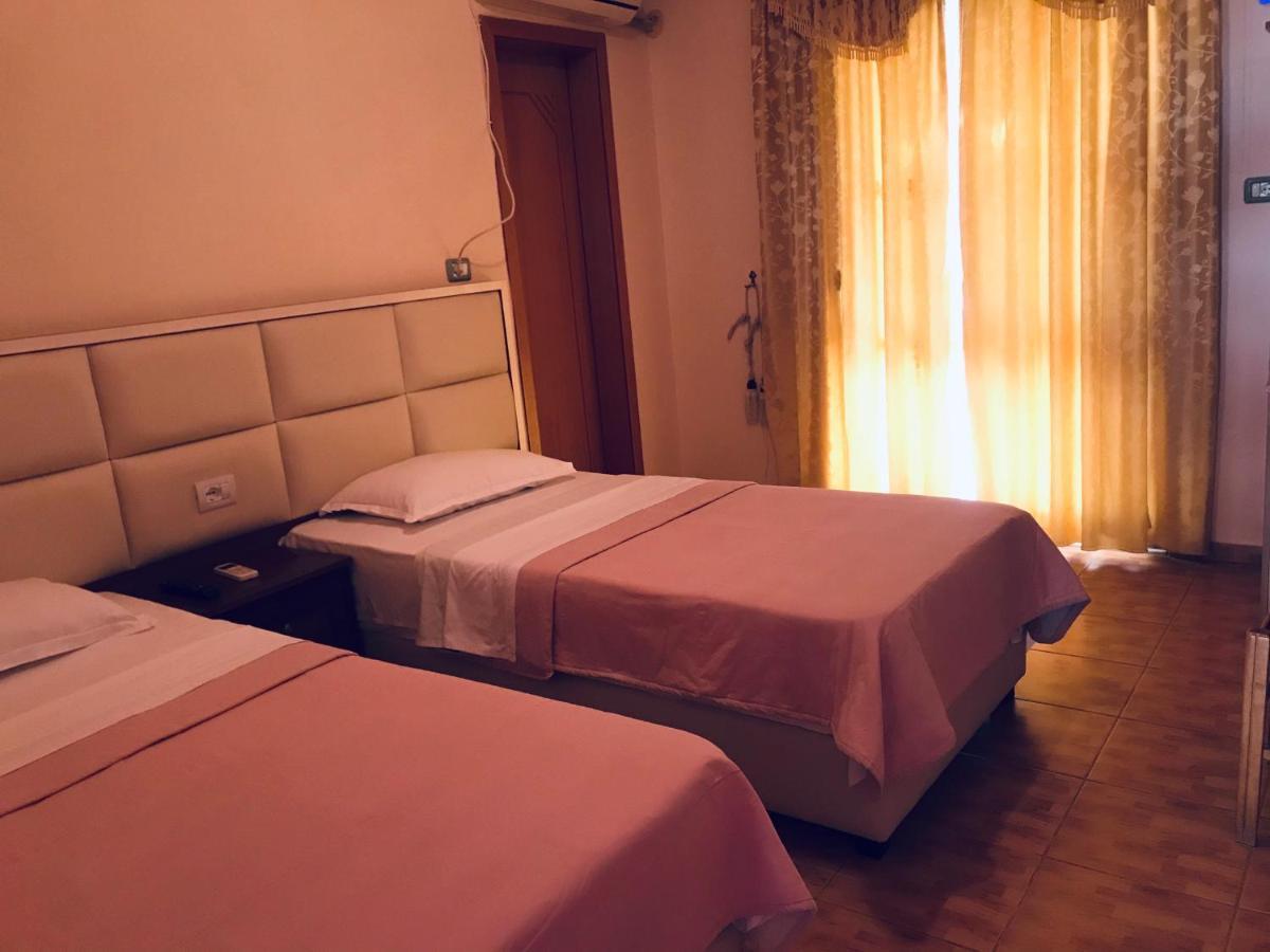 Bujtina Flowers 3*
